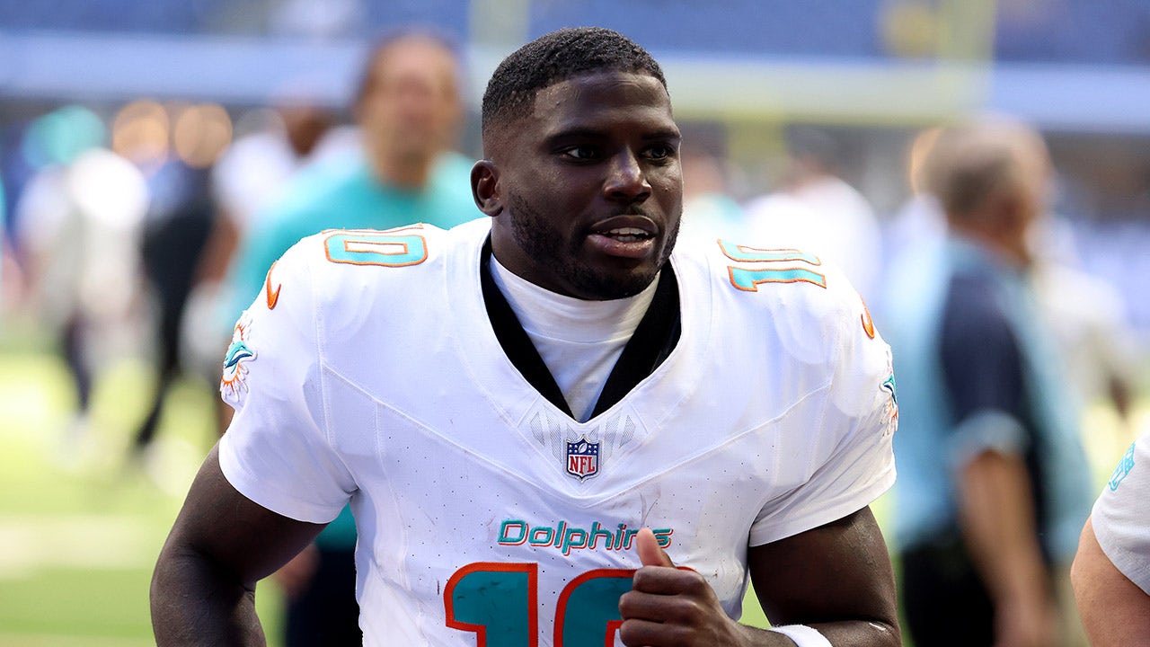 Amazon Prime faces backlash after ill-timed report on Tyreek Hill allegations during Bills-Dolphins game