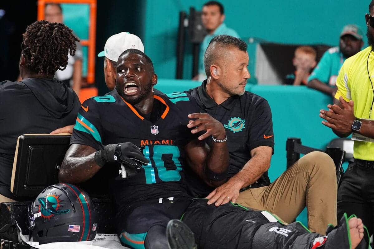 Tyreek Hill injury: McDaniel praises WR for reaction to horror injury as Miami Dolphins beat New York Jets