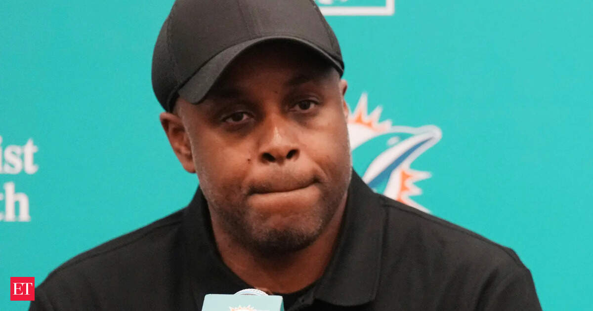 Miami Dolphins general manager Chris Grier part ways after 10-year tenure. Champ Kelly is interim manager